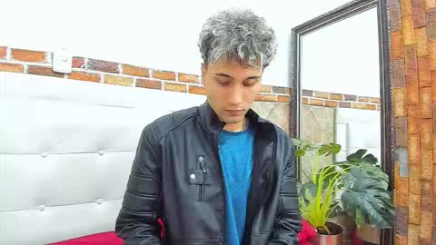 Snapshot of buddy_whitte chatting on September 9, 11:54 am Buddy Whitte online show from September 9, 11:54 am