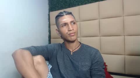 bull_cam online show from September 12, 5:46 pm