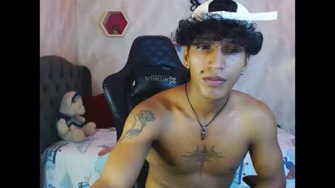 bull_cam online show from October 31, 4:41 pm