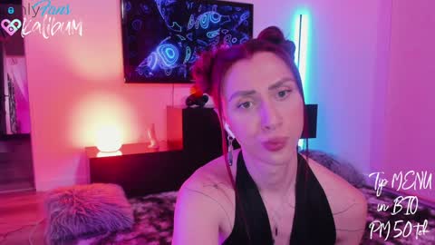 Snapshot of bumbum_kalibum chatting on February 5, 3:55 am Ivan online show from February 5, 3:55 am