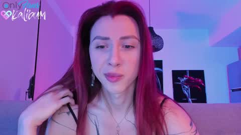 Snapshot of bumbum_kalibum chatting on February 10, 3:13 am Ivan online show from February 10, 3:13 am