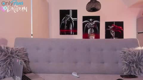 Snapshot of bumbum_kalibum chatting on September 30, 10:15 pm Ivan online show from September 30, 10:15 pm