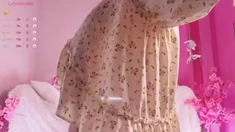 Kira online show from November 14, 3:33 pm