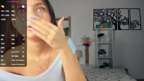 Snapshot of bunny_nova chatting on October 16, 8:15 am Aria online show from October 16, 8:15 am