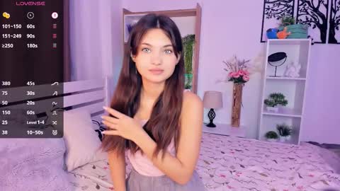 Snapshot of bunny_nova chatting on October 17, 9:01 am Aria online show from October 17, 9:01 am