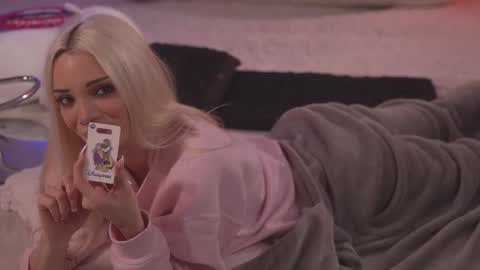 Snapshot of bunnydollstella chatting on March 2, 1:04 am Stella online show from March 2, 1:04 am