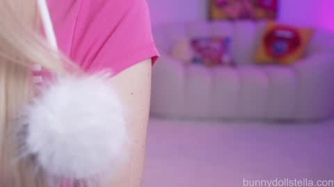 Snapshot of bunnydollstella chatting on October 5, 11:46 pm Stella online show from October 5, 11:46 pm