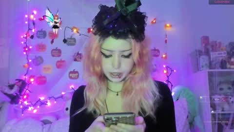 Snapshot of bunnyislewd chatting on October 29, 2:47 am bunnyislewd online show from October 29, 2:47 am