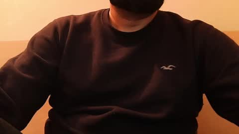 Snapshot of burlymonster chatting on December 15, 7:53 pm Hairy Arabian online show from December 15, 7:53 pm