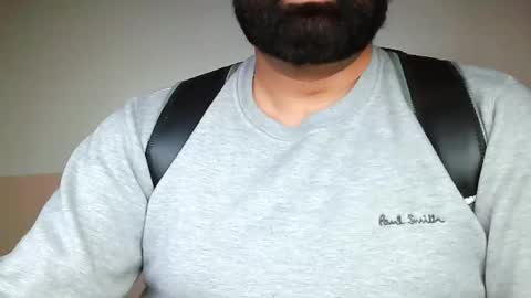 Snapshot of burlymonster chatting on December 24, 4:22 am Hairy Arabian online show from December 24, 4:22 am