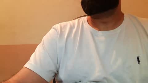 Snapshot of burlymonster chatting on December 25, 5:58 pm Hairy Arabian online show from December 25, 5:58 pm