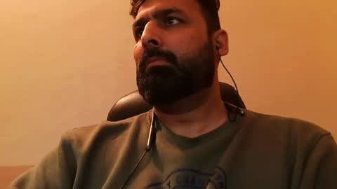 Snapshot of burlymonster chatting on January 12, 4:18 pm Hairy Arabian online show from January 12, 4:18 pm