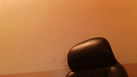 Snapshot of burlymonster chatting on January 15, 3:43 am Hairy Arabian online show from January 15, 3:43 am