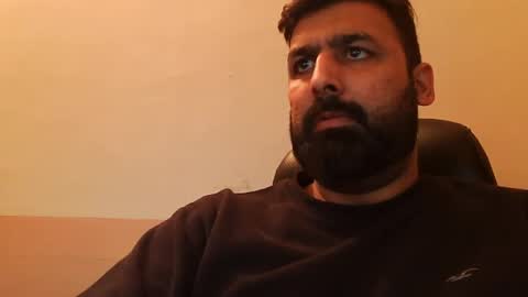 Snapshot of burlymonster chatting on January 15, 6:40 pm Hairy Arabian online show from January 15, 6:40 pm