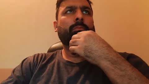 Snapshot of burlymonster chatting on January 20, 2:46 pm Hairy Arabian online show from January 20, 2:46 pm