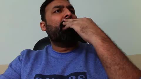 Snapshot of burlymonster chatting on January 27, 12:37 pm Hairy Arabian online show from January 27, 12:37 pm