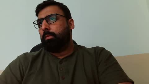 Snapshot of burlymonster chatting on February 3, 10:58 am Hairy Arabian online show from February 3, 10:58 am