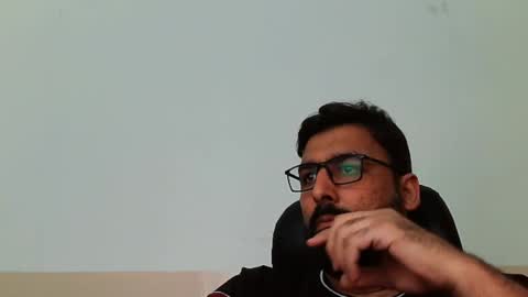 Snapshot of burlymonster chatting on February 6, 4:03 pm Hairy Arabian online show from February 6, 4:03 pm