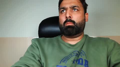 Snapshot of burlymonster chatting on February 11, 1:51 pm Hairy Arabian online show from February 11, 1:51 pm