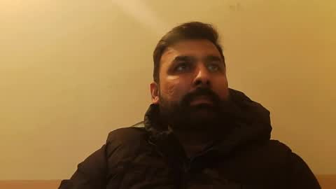 Snapshot of burlymonster chatting on February 28, 10:41 am Hairy Arabian online show from February 28, 10:41 am