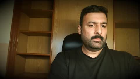 Snapshot of burlymonster chatting on October 15, 4:01 am Hairy Arabian online show from October 15, 4:01 am