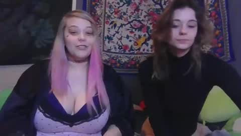 lilly online show from December 20, 8:49 am