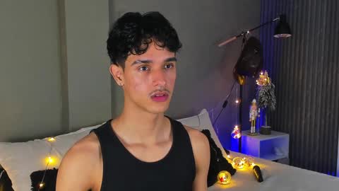 Snapshot of busterspinter chatting on December 9, 7:50 am Buster independent model online show from December 9, 7:50 am