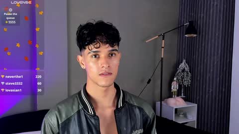 Snapshot of busterspinter chatting on December 22, 9:00 am Buster independent model online show from December 22, 9:00 am