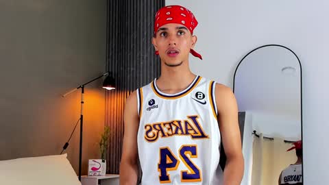 Snapshot of busterspinter chatting on January 5, 1:36 pm Buster independent model online show from January 5, 1:36 pm