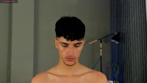 Snapshot of busterspinter chatting on January 17, 4:28 am Buster independent model online show from January 17, 4:28 am