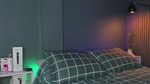 Snapshot of busterspinter chatting on February 7, 8:11 am Buster independent model online show from February 7, 8:11 am