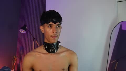 Snapshot of busterspinter chatting on March 9, 7:12 am Buster independent model online show from March 9, 7:12 am