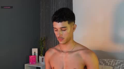 Snapshot of busterspinter chatting on September 11, 7:08 am Buster independent model online show from September 11, 7:08 am