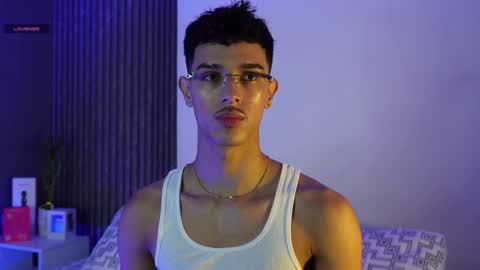 Snapshot of busterspinter chatting on September 15, 10:59 am Buster independent model online show from September 15, 10:59 am