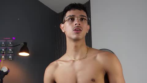 Snapshot of busterspinter chatting on September 25, 5:27 pm Buster independent model online show from September 25, 5:27 pm