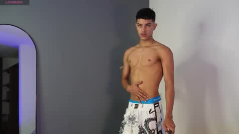 Snapshot of busterspinter chatting on October 23, 6:06 pm Buster independent model online show from October 23, 6:06 pm