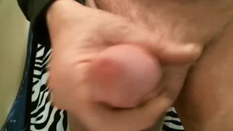 bustinfree online show from December 1, 7:41 pm