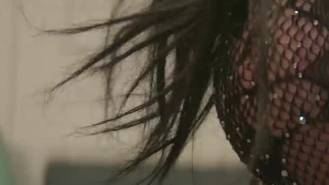 Snapshot of busty_madison chatting on December 23, 8:33 am busty_madison online show from December 23, 8:33 am