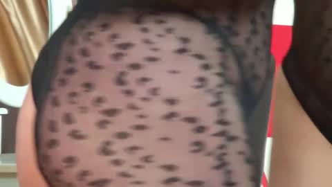 Snapshot of busty_madison chatting on January 15, 9:02 am busty_madison online show from January 15, 9:02 am