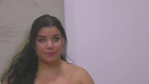 Snapshot of busty_madison chatting on November 1, 8:05 am busty_madison online show from November 1, 8:05 am