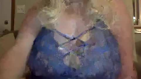 bustyflirt1 online show from October 29, 11:50 pm