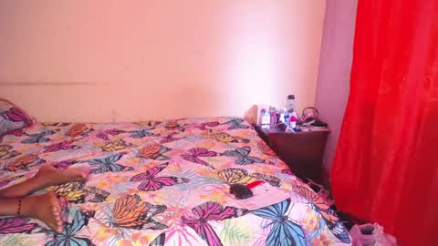 butterfly_rouse online show from October 11, 3:32 pm