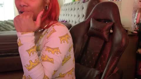 Snapshot of butterflybootyy chatting on October 17, 5:15 pm butterfly booty online show from October 17, 5:15 pm