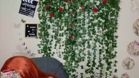 Snapshot of butterflybootyy chatting on November 28, 2:58 am butterfly booty online show from November 28, 2:58 am