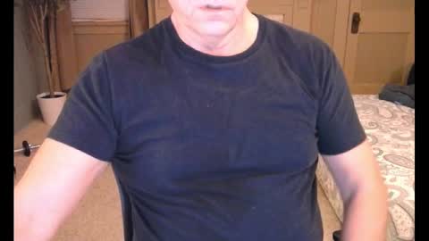 Snapshot of buttnakedfun954737 chatting on February 27, 10:59 am Miles online show from February 27, 10:59 am