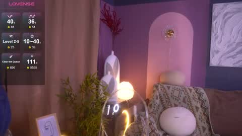 Kira online show from October 9, 3:43 pm