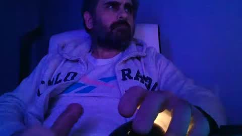 supersperm online show from December 5, 11:40 pm