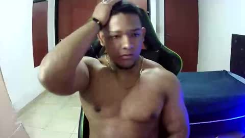 Snapshot of caballerozodi chatting on November 16, 3:50 pm caballerozodi online show from November 16, 3:50 pm