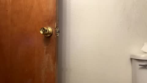 Snapshot of caddymacc23 chatting on December 18, 6:08 am Caddymacc23 online show from December 18, 6:08 am