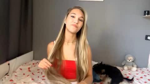 Kate online show from October 20, 8:37 am